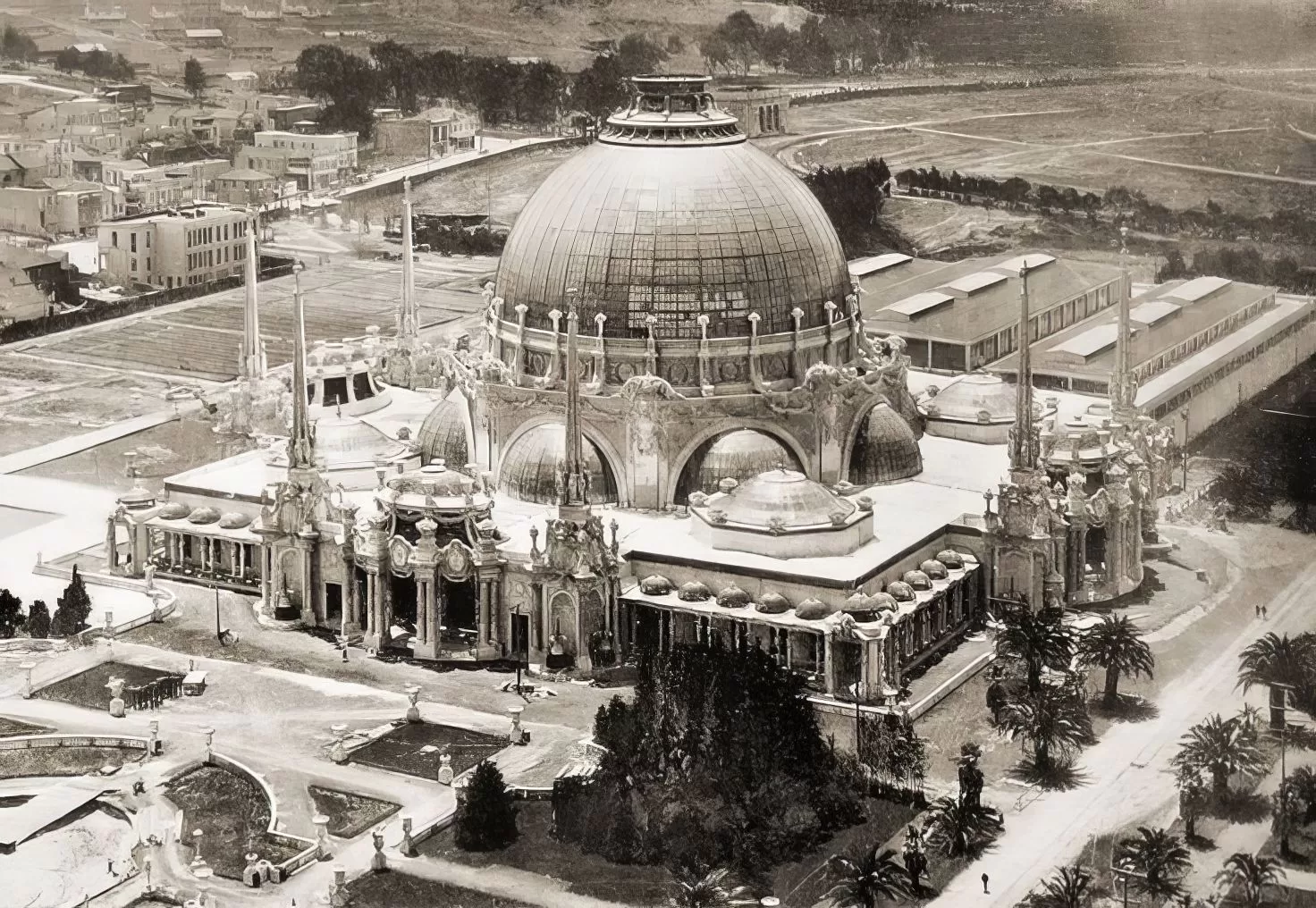 worlds-fair-Palace-of-Horticulture The Palace of Horticulture built for the 1915 Pan-Pacific world's fair